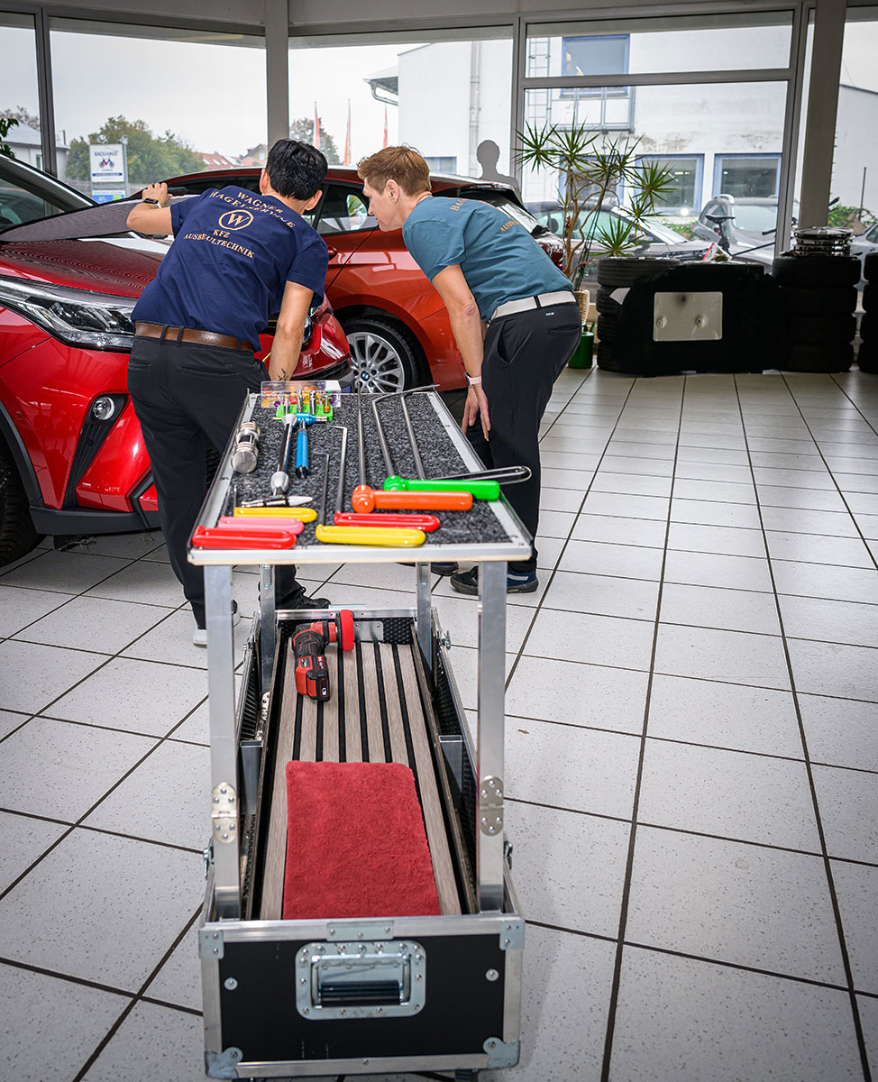 Hagelschaden lackierfreie Dellenentfernung